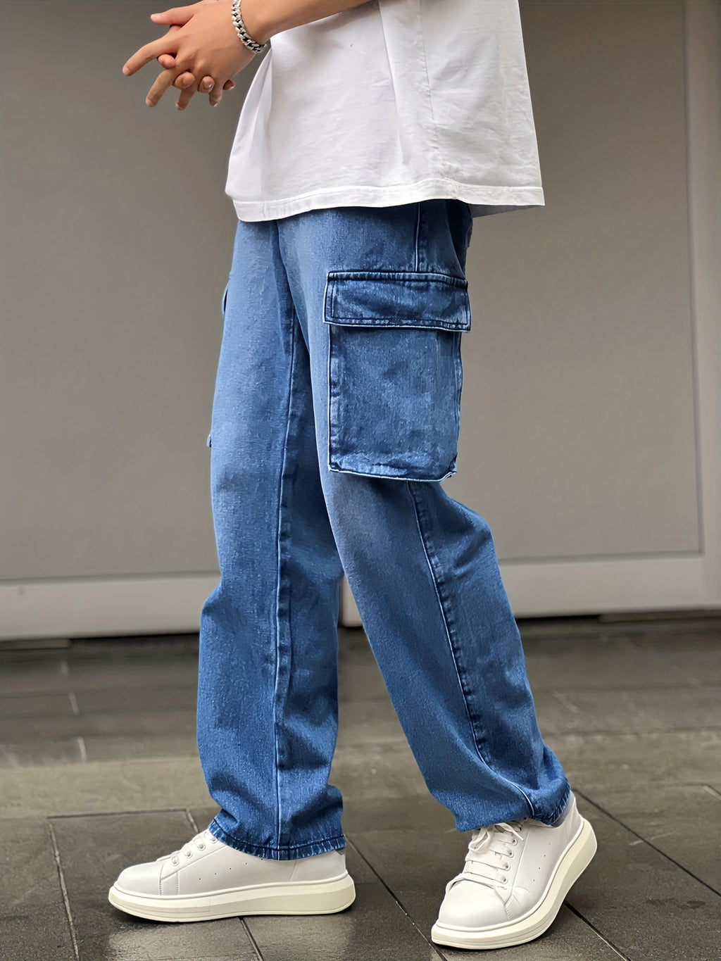 baggy jeans